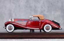 Load image into Gallery viewer, Liberty 1:64 Wine 500K Vintage Convertible Sports Model Diecast Metal Car New Collection