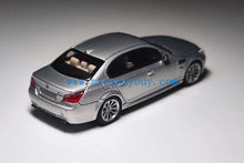 Load image into Gallery viewer, King 1:64 Silver M5 E60 Sedan Sports Model Diecast Metal Car New Collection