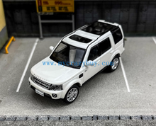 Load image into Gallery viewer, WHELART 1:64 White Discovery 4 Sports ORV SUV Model Diecast Metal Car New Collection