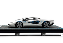 Load image into Gallery viewer, EC 1:64 White Countach LPI800-4 Sports Model Diecast Resin Car New Collection
