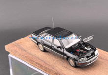 Load image into Gallery viewer, FW 1:64 Black LS400 XF10 UCF10 Sedan Sports Model Diecast Metal Car New Collection