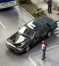 Load image into Gallery viewer, MK 1:64 Black Florida 1993 Town Car Taxi Sedan Model Diecast Metal Car Box New Collection