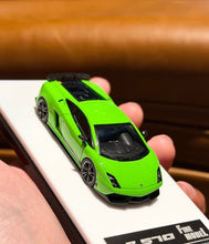 Load image into Gallery viewer, Fine 1:64 APA Green Gallardo LP570 Sports Open Model Diecast Metal Car Box New Collection