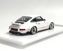 Load image into Gallery viewer, Zincit 1:43 White Singer DLS Classic Sports Model Diecast Metal Car Box New Collection