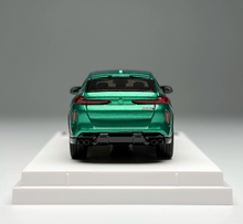 Load image into Gallery viewer, Bmer 1:64 Green X6M SUV Sports Model Diecast Metal Car Box New Collection