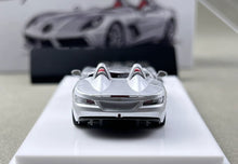 Load image into Gallery viewer, Nameless 1:64 APA Silver SLR Stirling Moss Sports Model Diecast Resin Car New Collection