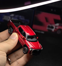 Load image into Gallery viewer, Masdi 1:64 2022 Red Tundra Pickup Truck Sports Model Diecast Metal Car New Collection