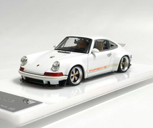 Load image into Gallery viewer, Zincit 1:43 White Singer DLS Classic Sports Model Diecast Metal Car Box New Collection