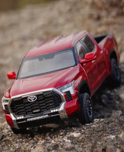 Load image into Gallery viewer, Masdi 1:64 2022 Red Tundra Pickup Truck Sports Model Diecast Metal Car New Collection