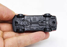 Load image into Gallery viewer, CCA 1:64 Red 2022 Challenger SRT Muscle Sports Model Diecast Metal Car New Collection