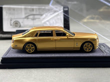Load image into Gallery viewer, Banana 1:64 APA Gold Phantom VIII Centenary Luxury Model Diecast Metal Car New Collection