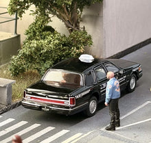 Load image into Gallery viewer, MK 1:64 Black Florida 1993 Town Car Taxi Sedan Model Diecast Metal Car Box New Collection