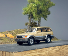 Load image into Gallery viewer, Masdi 1:64 1994 Gold Land Cruiser LC80 ORV Sports Model Diecast Metal Car New Collection