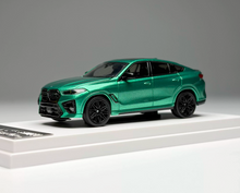 Load image into Gallery viewer, Bmer 1:64 Green X6M SUV Sports Model Diecast Metal Car Box New Collection