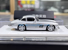 Load image into Gallery viewer, MY64 1:64 Silver 1996 AMG 300SL Classic Sports Model Diecast Resin Car New Collection