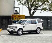 Load image into Gallery viewer, WHELART 1:64 White Discovery 4 Sports ORV SUV Model Diecast Metal Car New Collection