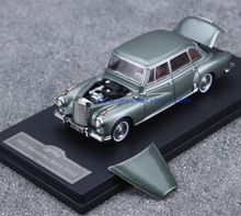 Load image into Gallery viewer, GFCC 1:64 Green 1959 300D Classic Vintage Sport Model Diecast Metal Car New Collection