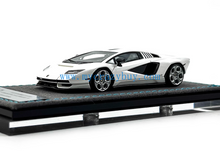 Load image into Gallery viewer, EC 1:64 White Countach LPI800-4 Sports Model Diecast Resin Car New Collection