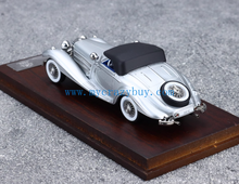 Load image into Gallery viewer, Liberty 1:64 Silver 500K Vintage Convertible Sport Model Diecast Metal Car New Collection