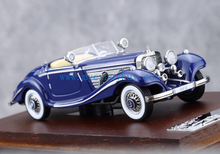 Load image into Gallery viewer, Liberty 1:64 Blue 500K Vintage Convertible Sports Model Diecast Metal Car New Collection