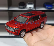 Load image into Gallery viewer, Masdi 1:64 Red Suburban Full Size SUV Sports Model Diecast Metal Car New Collection