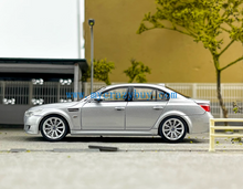 Load image into Gallery viewer, King 1:64 Silver M5 E60 Sedan Sports Model Diecast Metal Car New Collection