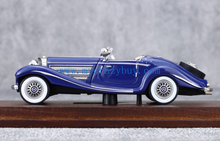 Load image into Gallery viewer, Liberty 1:64 Blue 500K Vintage Convertible Sports Model Diecast Metal Car New Collection