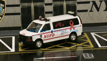 Load image into Gallery viewer, 1:64 596Model Pink Express 3500 NYPD Police Van Model Diecast Metal Car New Collection