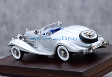Load image into Gallery viewer, Liberty 1:64 Silver 500K Vintage Convertible Sport Model Diecast Metal Car New Collection