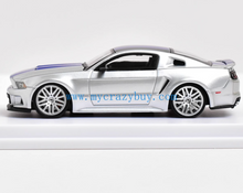 Load image into Gallery viewer, DCM 1:64 Silver 2014 Mustang GT Muscle Sports Model Diecast Metal Car New Collection