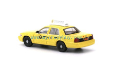 Load image into Gallery viewer, 596 1:64 Yellow CV CROWN VICTORIA New York Taxi Model Diecast Metal Car New Collection