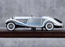 Load image into Gallery viewer, Liberty 1:64 Silver 500K Vintage Convertible Sport Model Diecast Metal Car New Collection