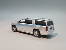 Load image into Gallery viewer, GOC 1:64 Silver 2015 Suburban Full Sized SUV Model Diecast Metal Car New Collection