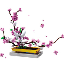 Load image into Gallery viewer, 600PCS MOC Everlasting Lilac Flower Floral With Vase Model Toy Building Block Brick Gift Kids DIY Display