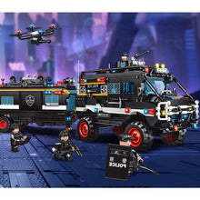 Load image into Gallery viewer, 1697PCS MOC City Police SWAT Armoured Vehicle Truck Car APC Figure Model Toy Building Block Brick Gift Kids DIY Compatible Lego