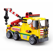 Load image into Gallery viewer, 205PCS MOC City Rescue Trailer Truck Scene Figure Model Toy Building Block Brick Gift Kids DIY Compatible Lego