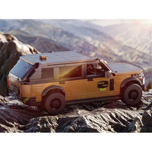 Load image into Gallery viewer, 398PCS MOC Technic Speed Range Rover Executive Extended SUV Sports Car Model Toy Building Block Brick Gift Kids DIY Set New Compatible Lego