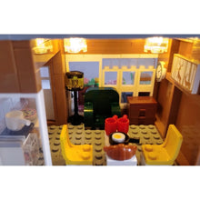 Load image into Gallery viewer, 730PCS MOC City Street Town Homestay Hostel Figure Model Toy Building Block Brick Gift Kids Compatible Lego
