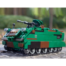 Load image into Gallery viewer, 735PCS WW2 MTW M113 Armored Personnel Carrier Vehicle Model Toy Building Block Brick Gift Kids