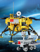 Load image into Gallery viewer, 702PCS NASA Space Lunar Probe Chang'e 4 Building Blocks Bricks Figure Educational Toy Model Fully