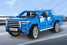 Load image into Gallery viewer, 826PCS MOC Pick Up Off Road Truck Car SUV Building Block Brick Model Educational Toy Fully