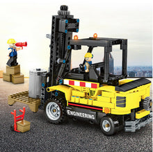 Load image into Gallery viewer, 556PCS Technic Folklift Building Blocks Bricks Model Figure Cute Set Fully Compatible With Lego