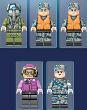 Load image into Gallery viewer, 908PCS Military Type 18 Purpose Helicopter Building Block Brick Figure Educational Toy Model Fully