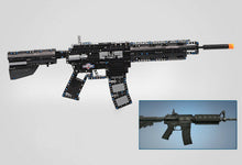 Load image into Gallery viewer, 621PCS Military M4A1 Assault Rifle Scar Gun Building Blocks Bricks Model Educational Toy Fully