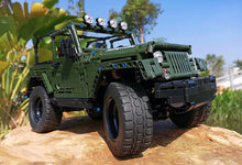 Load image into Gallery viewer, 2096PCS Static Technic Off Road SUV Car Sahara Building Blocks Bricks Educational Toy Model Fully Compatible With Lego