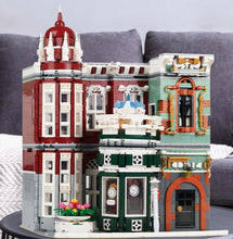 Load image into Gallery viewer, 3050PCS City Street Antique Collection Building Blocks Bricks Model Educational Toy Fully Compatible With Lego