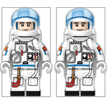 Load image into Gallery viewer, 804PCS NASA Space Ship Station Flight Building Blocks Figure Educational Toy Model Set Fully