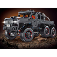 Load image into Gallery viewer, 3173PCS MOC Technic Large G63 6x6 Off Road SUV Car Model Toy Building Block Brick Gift Kids Compatible Lego 1:8