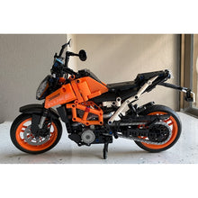 Load image into Gallery viewer, 718PCS MOC Technic Speed Street Motorcycle Motor Bike Model Toy Building Block Brick Gift Kids Compatible Lego