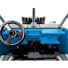 Load image into Gallery viewer, 731PCS Technic Vintage Classic Defender Off Road SUV Car Model Toy Building Block Brick Gift Set Kids Compatible Lego